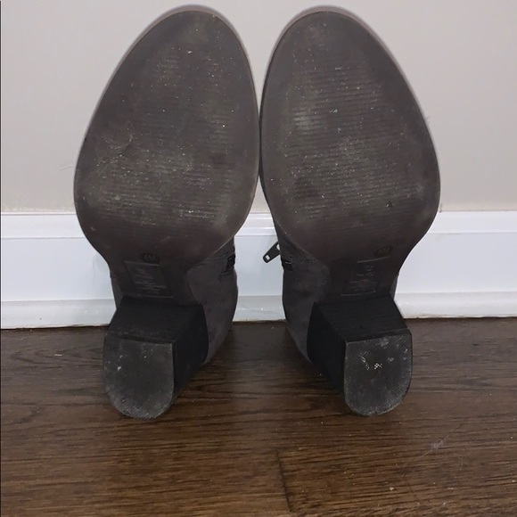 Grey Booties - Picture 3 of 3